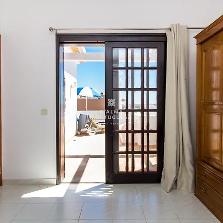Dalma Dogueno Albufeira