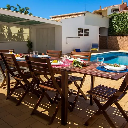 Dalma Dogueno Villa Albufeira